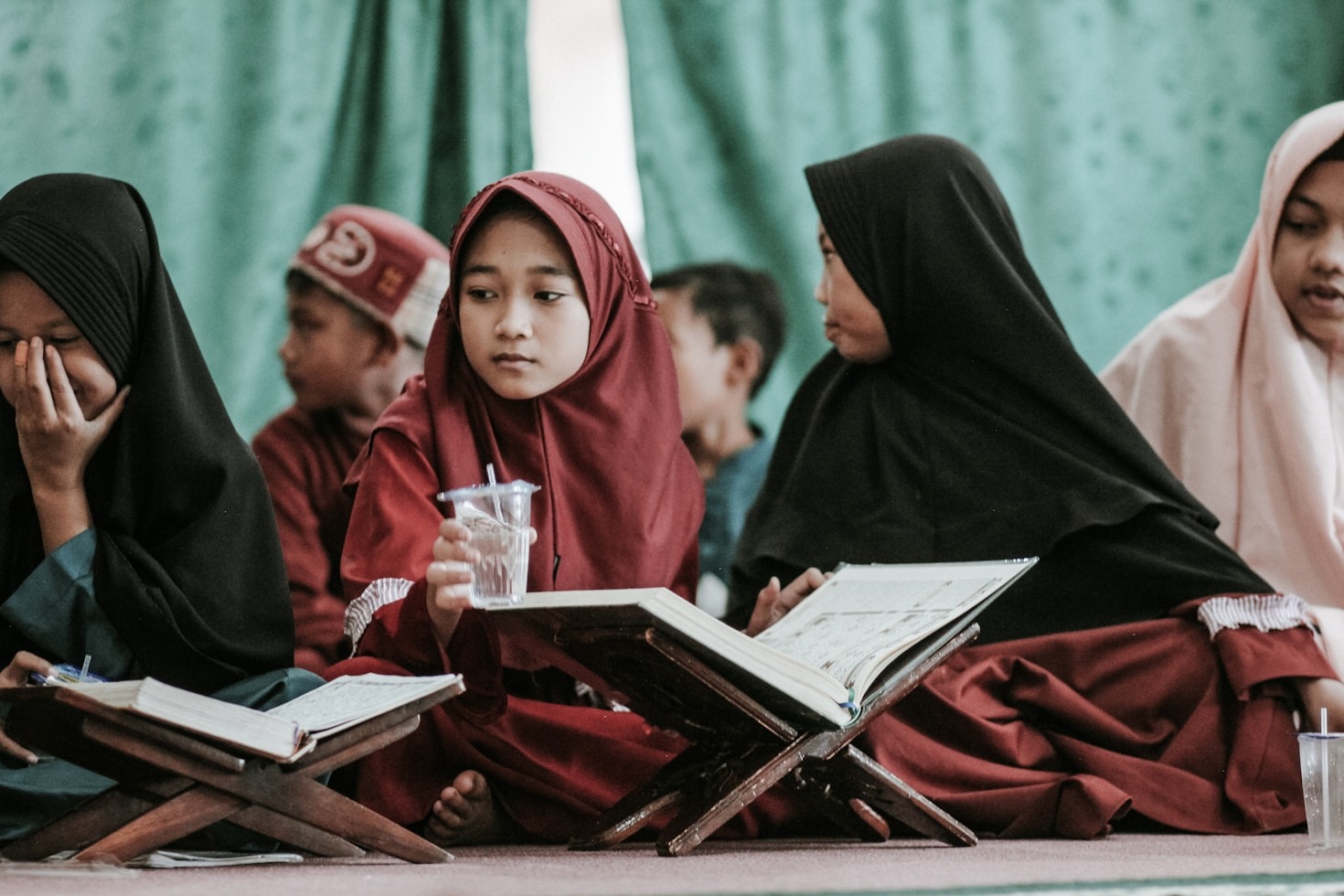 Integrating Islamic Values into Modern Learning